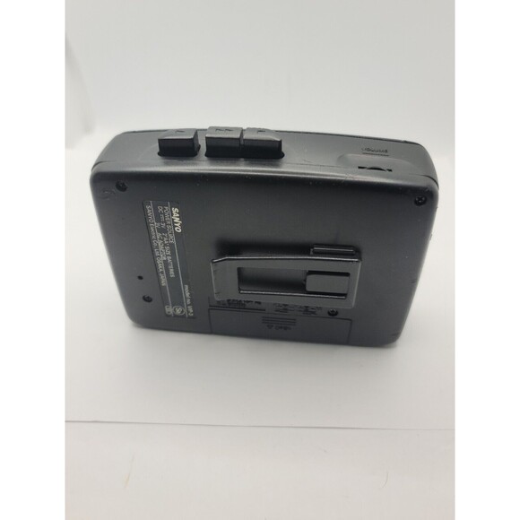 Sanyo Cassette Player BassXpander MGR-906D(K) - Picture 6 of 7